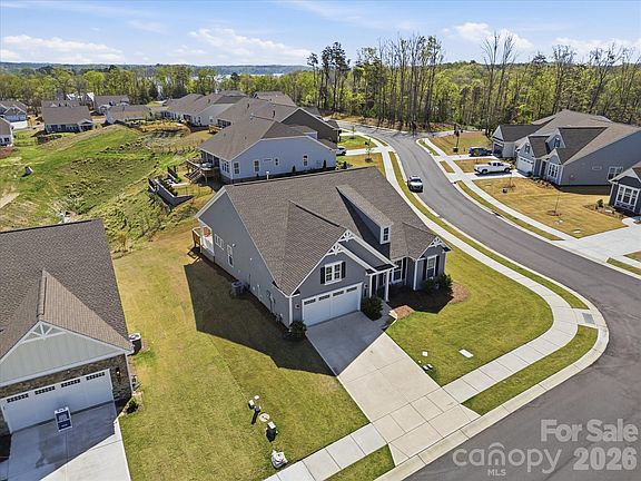 3rd image of 7004 Treetop Ct