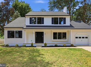 17 Crestwood Ave, Blackwood, NJ 08012