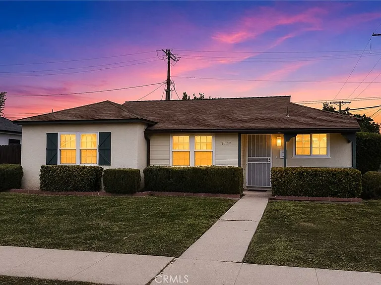 7002 Aura Ave — Photo 1