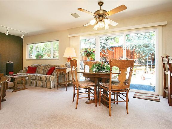 5th image of 23 Carmel Dr