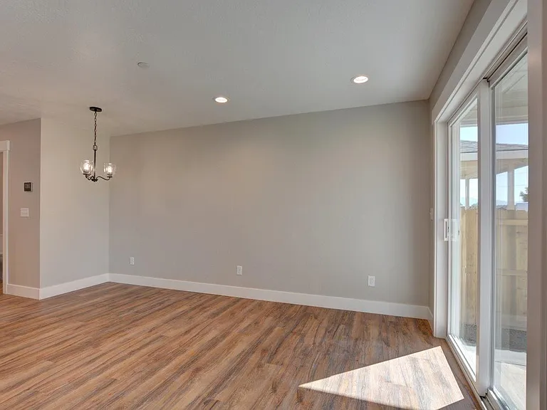 7433 Denman Ct — Photo 5