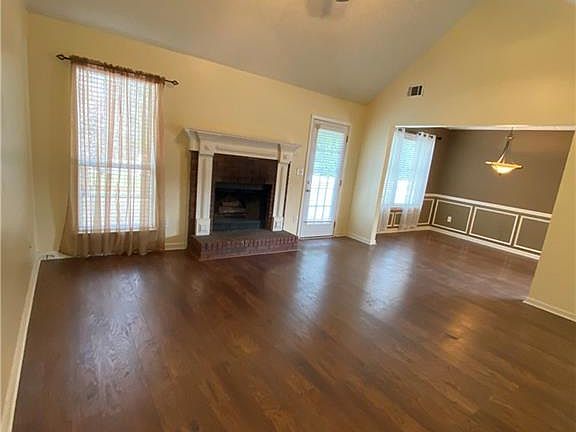 5th image of 611 Magnolia Dr