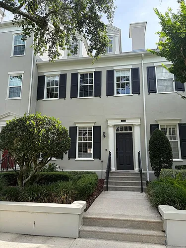 537 Campus St Photo 1