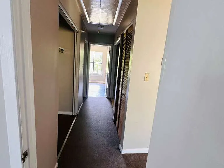 49 Glenwood Ct — Photo 12