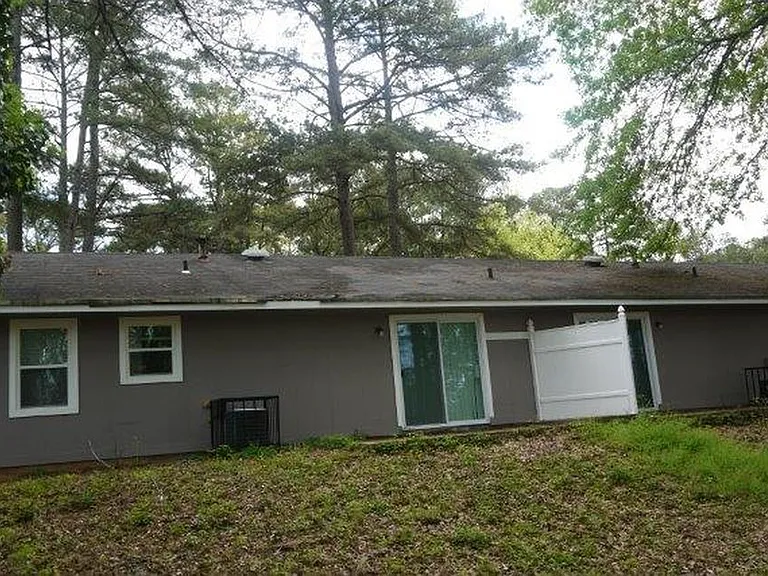 8297 Glenwoods Ter — Photo 2