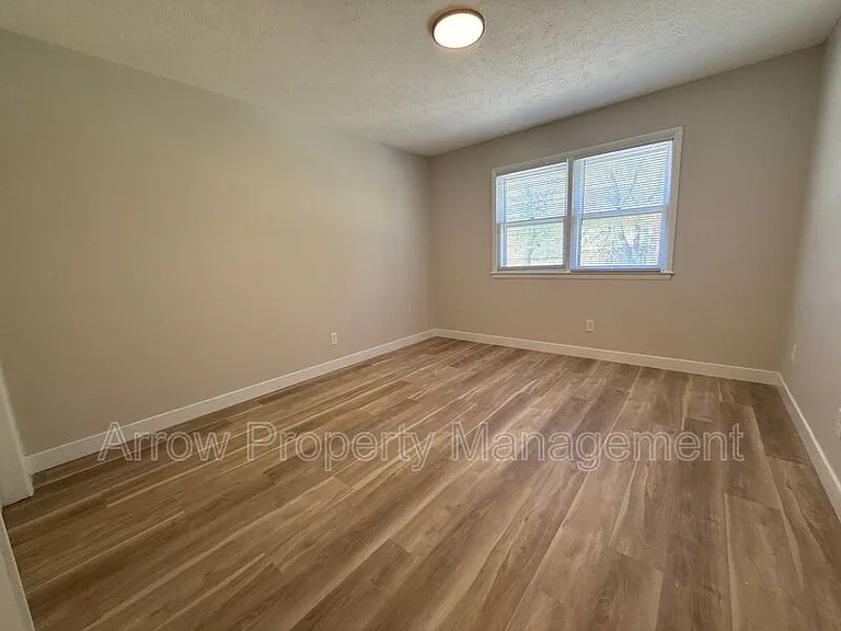 2206 K St #18 — Photo 8