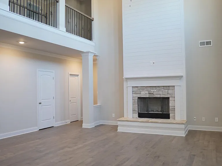309 Bermuda Rdg — Photo 8