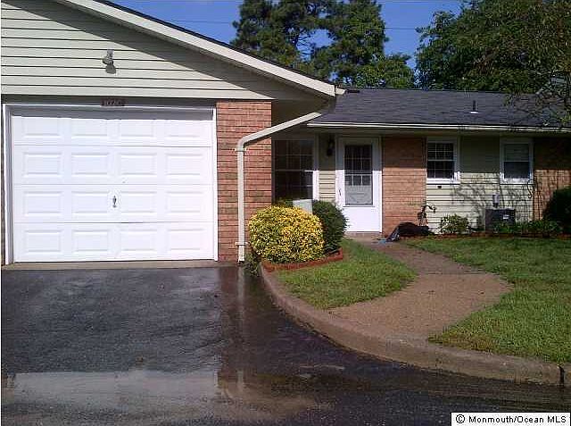 1st image of 102 Cambridge Circle #C