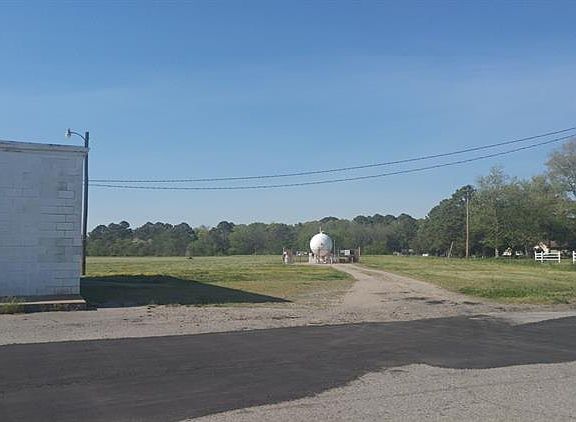 4th image of 22157 Lankford Hwy
