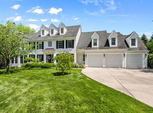 1209 Dunstan Rd, Geneva, IL 60134