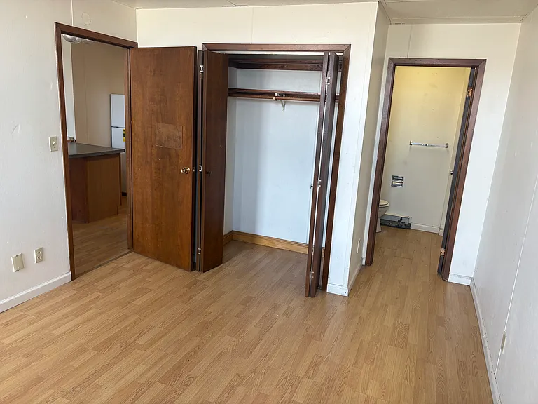121 State St N #6 — Photo 8