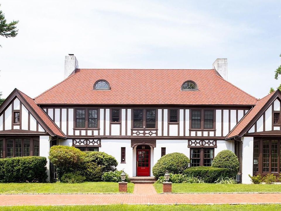 1st image of 389 Stewart Avenue