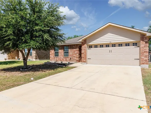 186 Talon Dr, Luling, TX 78648
