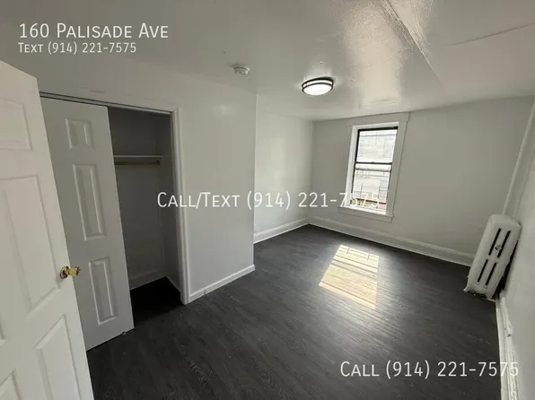160 Palisade St, Yonkers, NY 10701