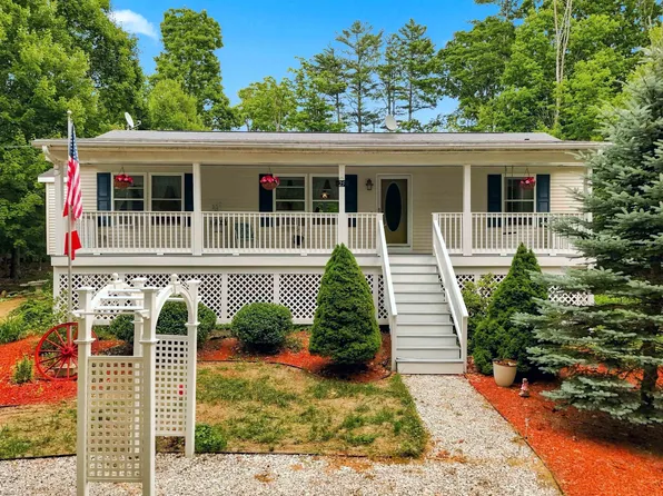25 Dow Lane, Barnstead, NH 03225