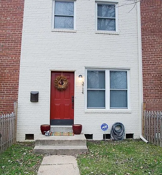 3714 Edison St — Photo 1