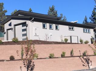 60991 SE Sweet Pea Dr #1, Bend, OR 97702