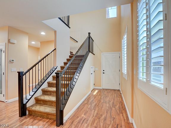 4th image of 7413 Morisset Ave