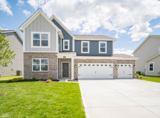 5813 Sleighbell Dr, Greenwood, IN 46143