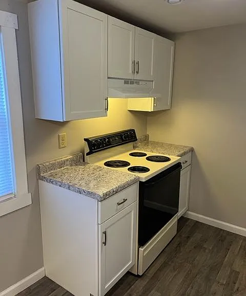 555 N Entrance Ave #2 — Photo 4