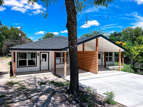 2nd image of 604 Marion Dr #A