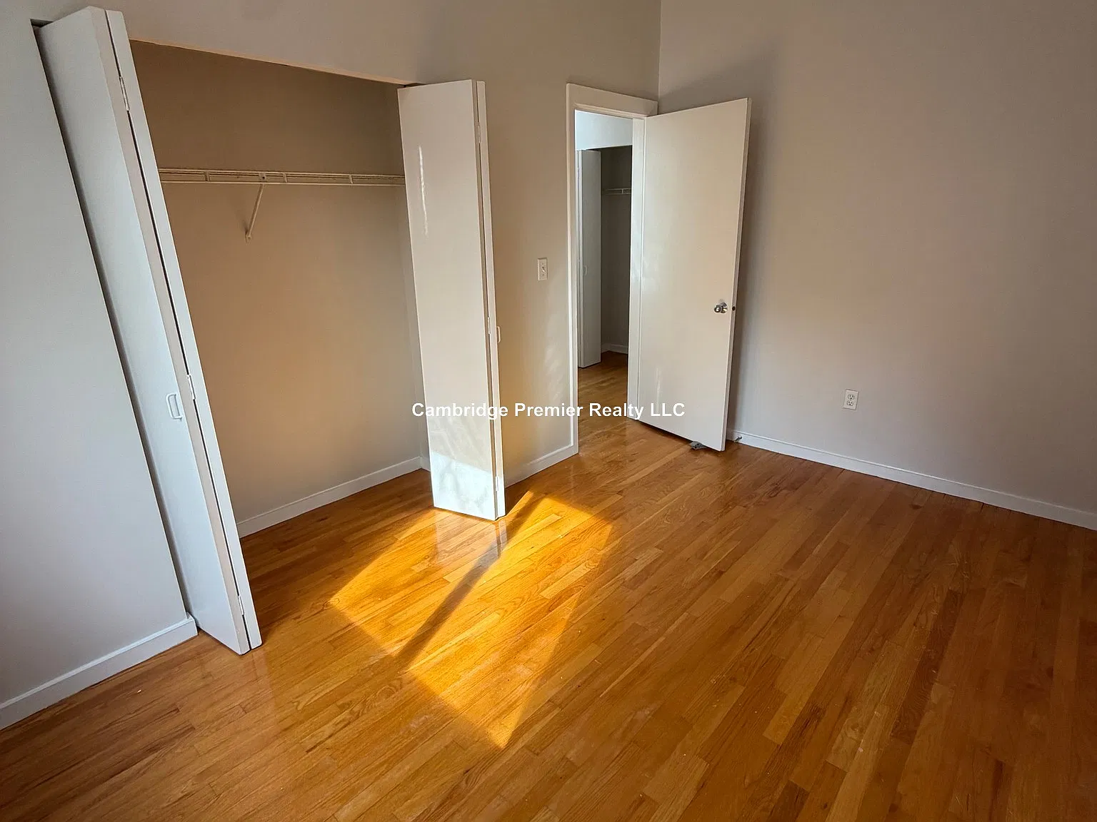 Fort Washington Pl — Photo 4