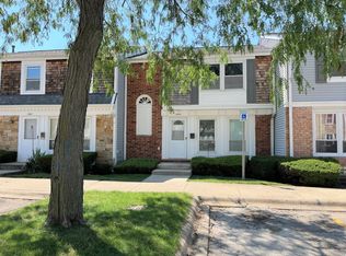 1964 Chelmsford Pl, Hoffman Estates, IL 60169