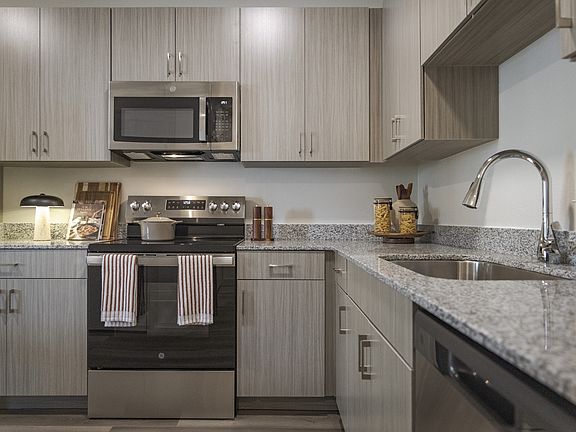 4th image of 10001 Cedar Creek Dr #1102