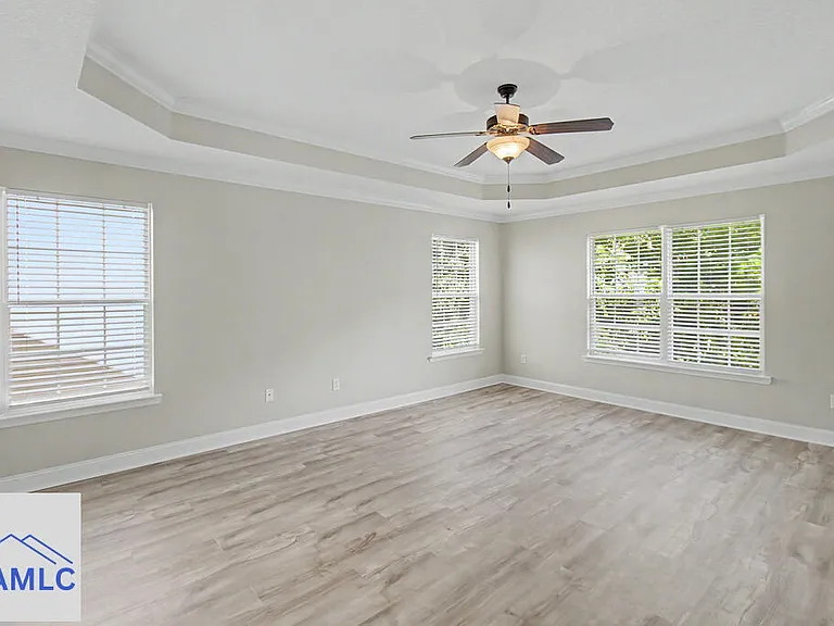 624 Amhearst Row — Photo 27