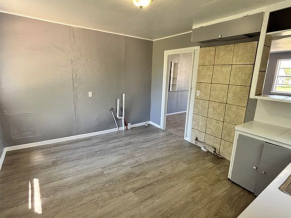 5th image of 508 N B St