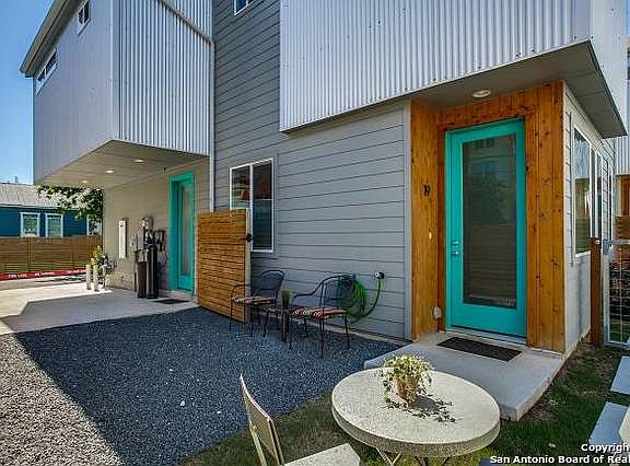 5th image of 330 Clay St Unit 19