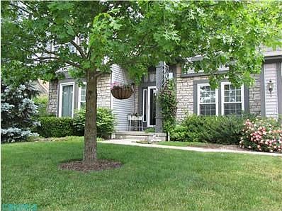 2nd image of 8748 Renfrew St