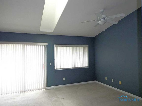 5th image of 2609 W Village Dr