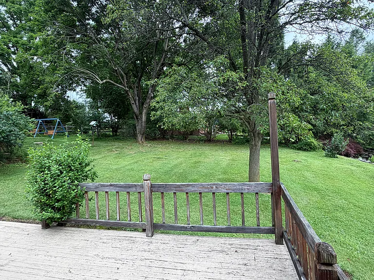 115 Oakmont Rd — Photo 13