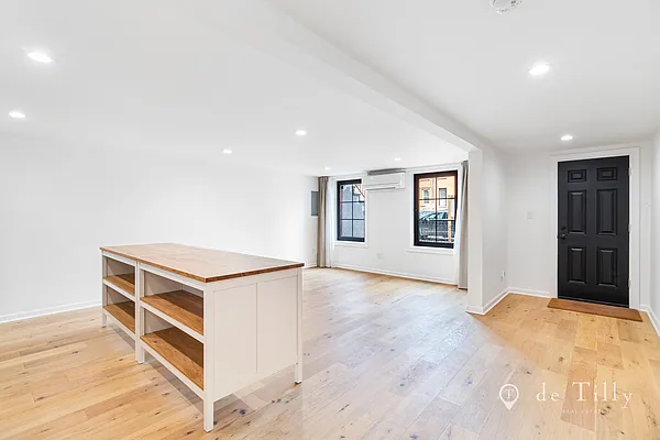 Rented by DE TILLY REAL ESTATE | media 1