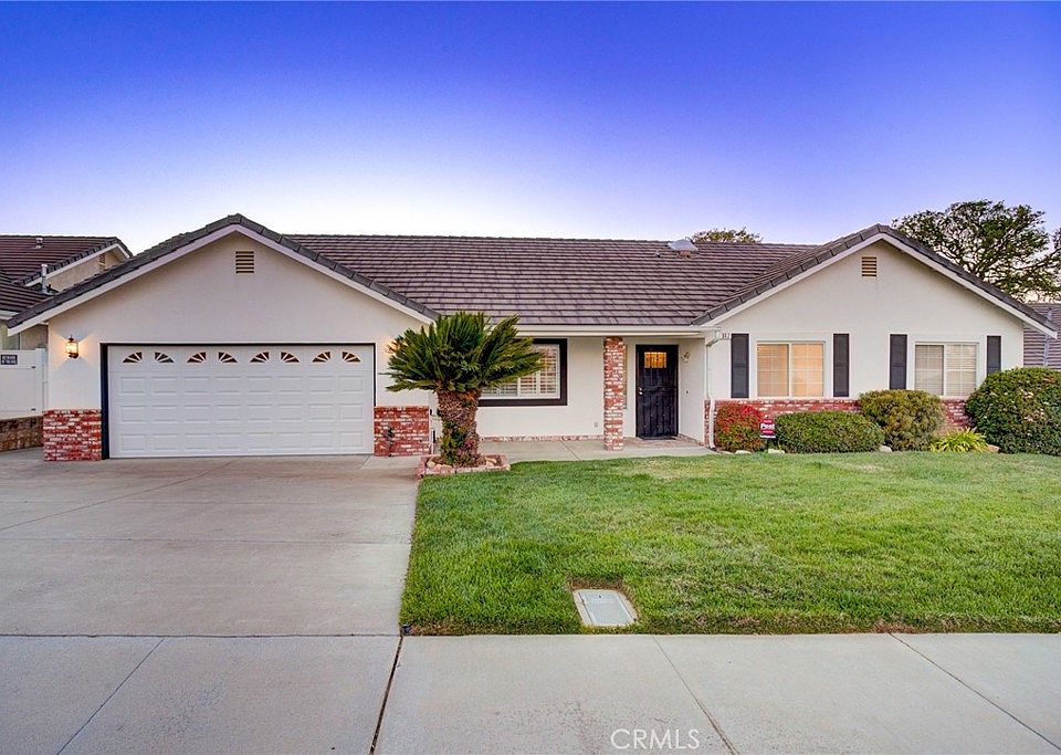 1st image of 842 Saint Andrews Cir