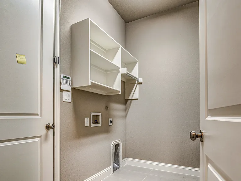 534 Evergreen Dr — Photo 10