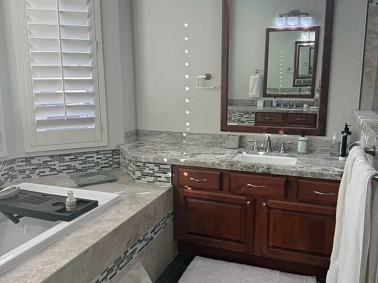 22410 N 46th Pl — Photo 13