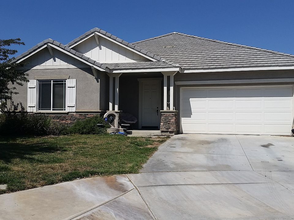 2 Car Garage and RV Parking
