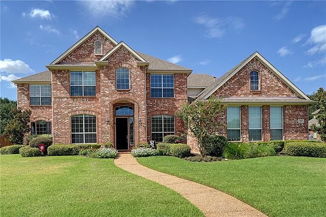 1st image of 707 Portofino Pl