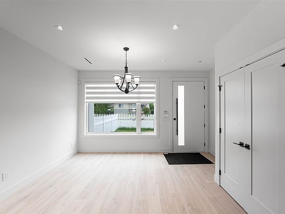 3rd image of 840 Grenfell Ave #2