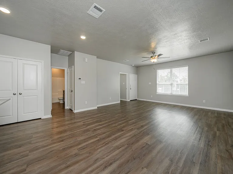 2047 Vintage Farms Way #1 — Photo 10