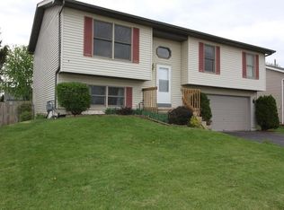 1505 10th St, Harvard, IL 60033