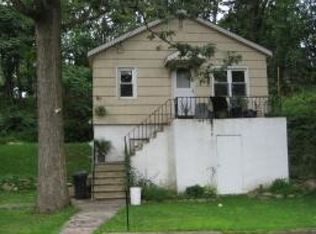 8 Jefferson Trl, Hopatcong, NJ 07843