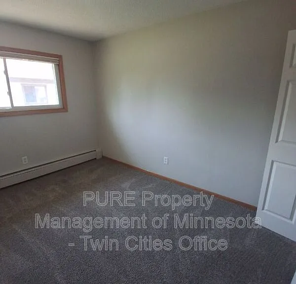 5848 2nd St NE #5 — Photo 11
