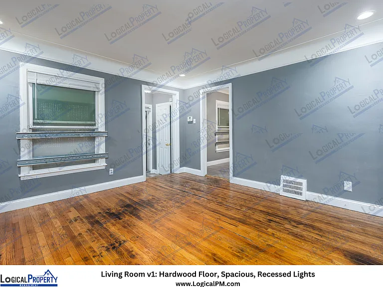 5_Living Room