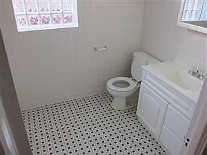 2nd image of 466 Hickory St APT 1