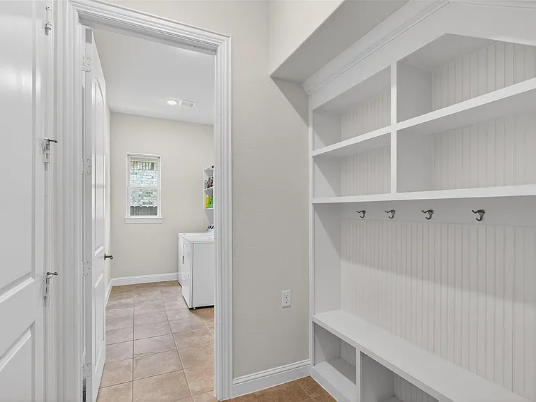6007 Marsh Lake Ct — Photo 29