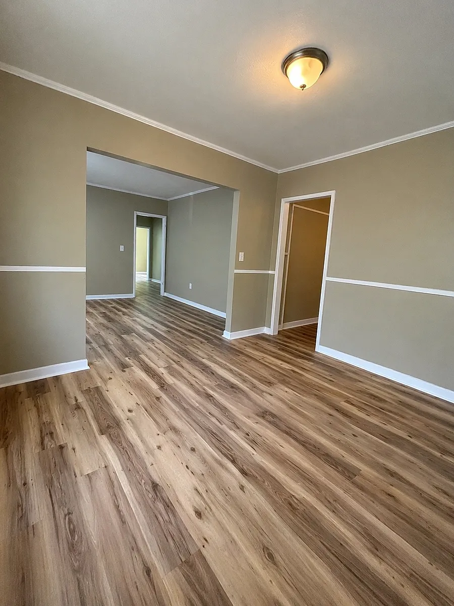 Building Photo - 670 Piermont St