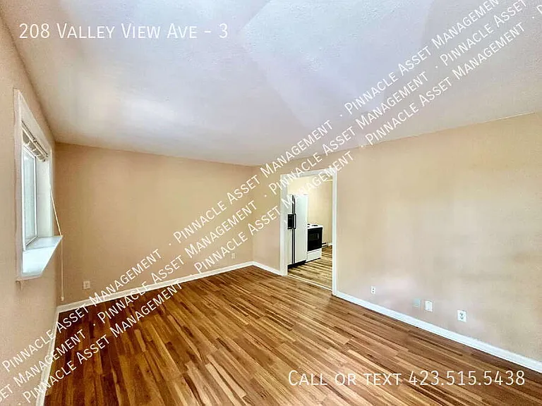 208 Valley View Ave #3 — Photo 6